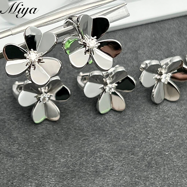 Van Cleef Petite 18K Gold Single Diamond Clover Earrings Wholesale