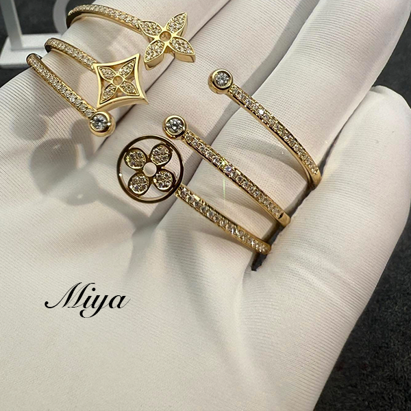 LV Plum Blossom Open Bangle 18K Gold Luxury Bracelet with Diamonds Factory Wholesale Women's