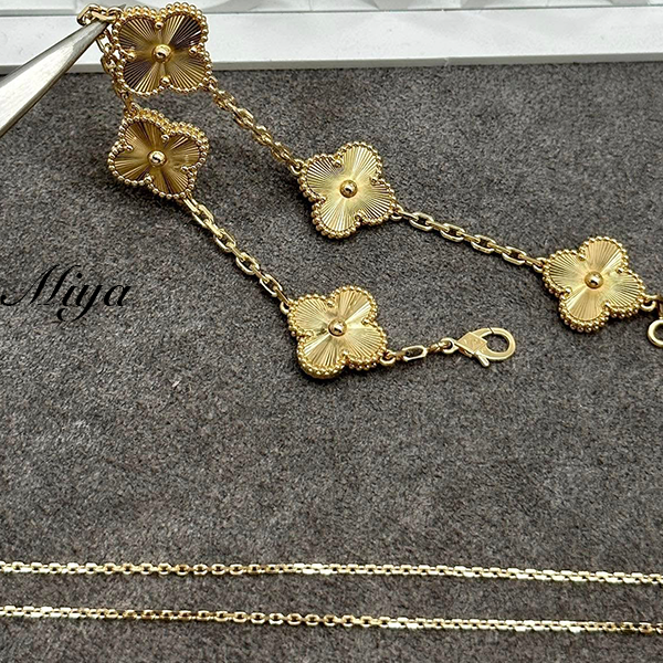 Van Cleef 18K Gold Beaded Clover Chain Bracelet Ring necklace Luxury Inspired Jewelry Wholesale  for Women