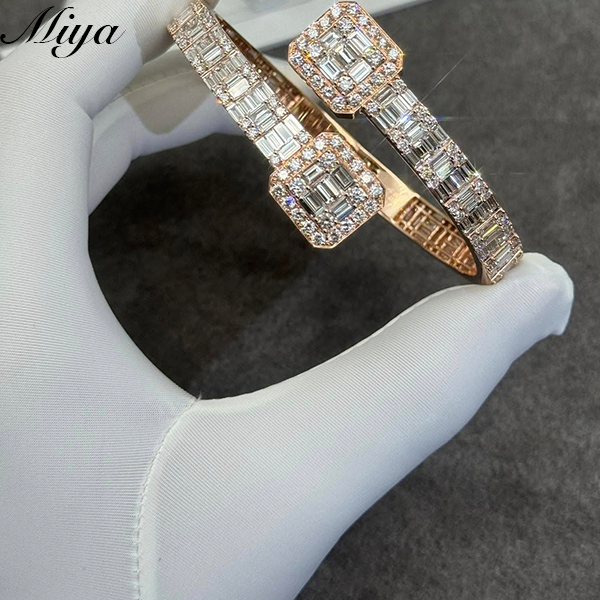 18K White Gold Vertical Baguette & Round Diamond Bracelet Classic Alternating Design Factory Wholesale